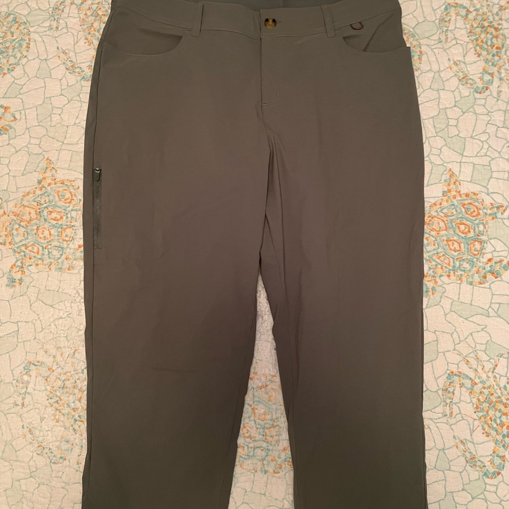 Women’Green Capris